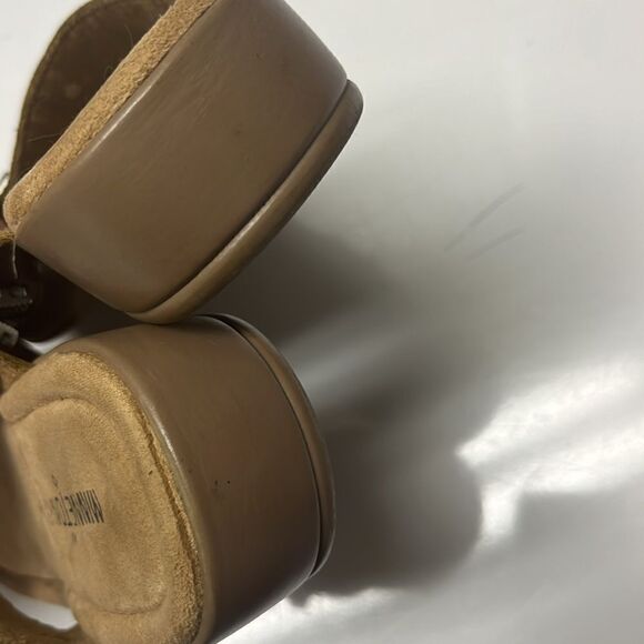 Minnetonka Brown Women’s Silverthorne 360 Thong Memory Foam Leather Sandals-Sz 7 - Picture 10 of 16